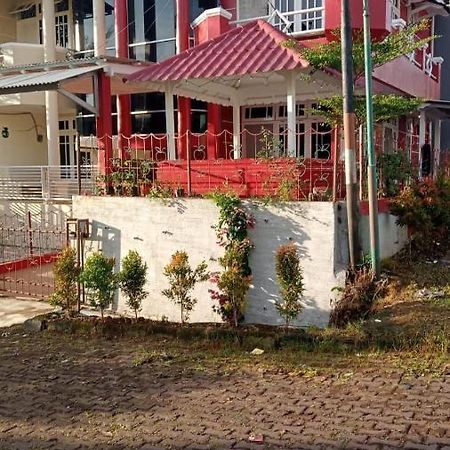 Villa Musti Green Apple Cipanas Sindanglaya Extérieur photo